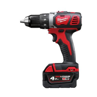 Компактная дрель-шуруповерт Milwaukee M18 BDD-402C