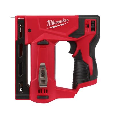 Субкомпактный степлер Milwaukee M12 BST-0